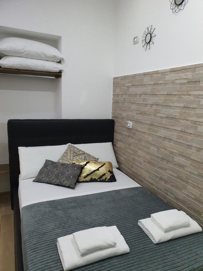 Marla Rooms Специя Экстерьер фото